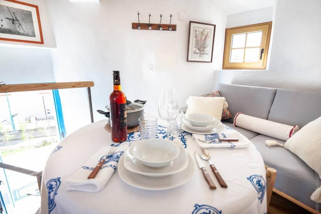 Cozy Windmill Close To The Beach Lourinhã Exterior foto